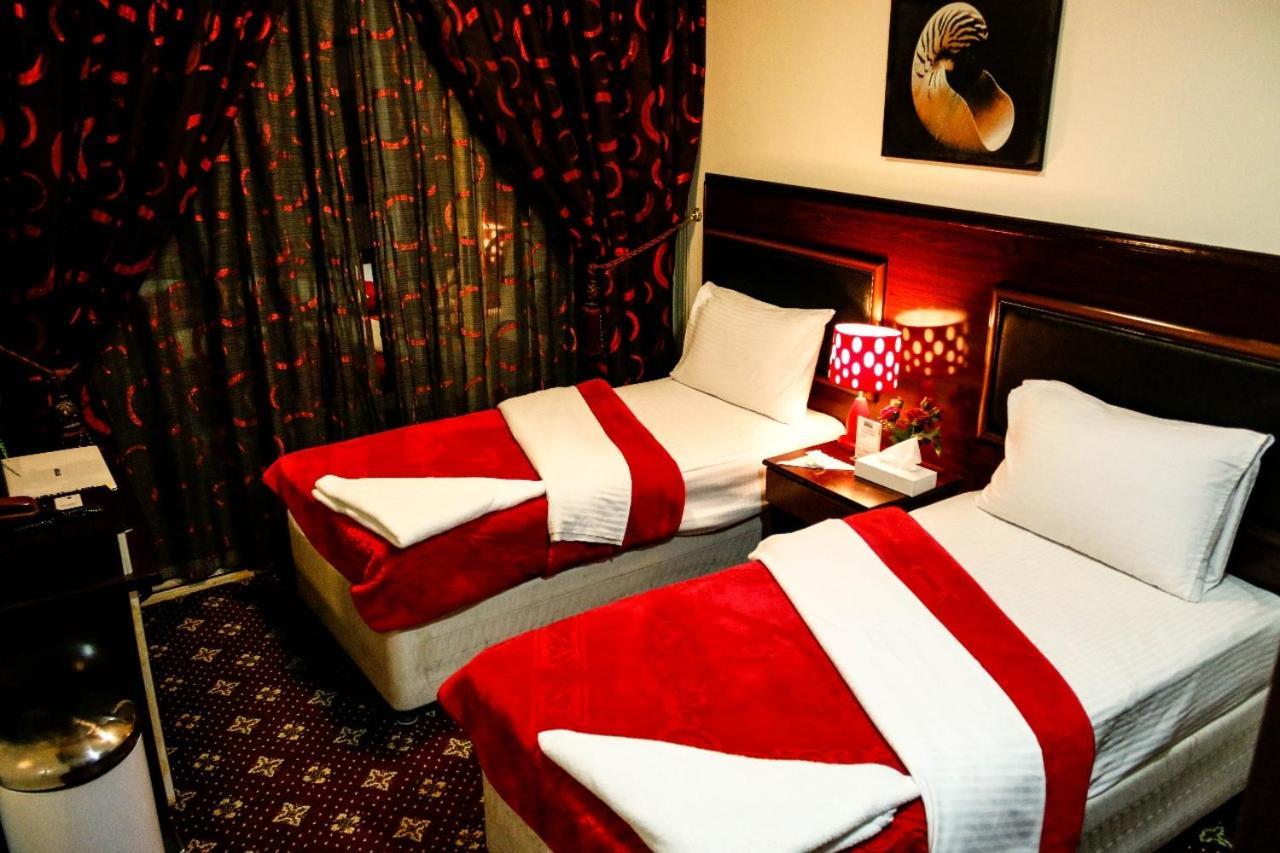 דובאי Karoon Hotel מראה חיצוני תמונה