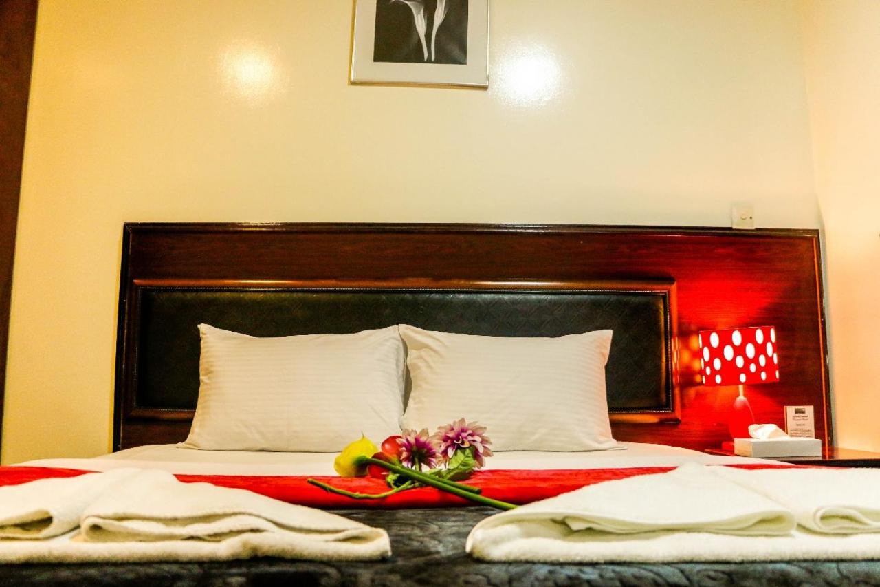 דובאי Karoon Hotel מראה חיצוני תמונה